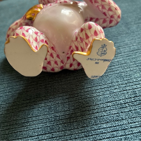 Herend gorilla fishnet raspberry pink 5463 - Picture 6 of 7